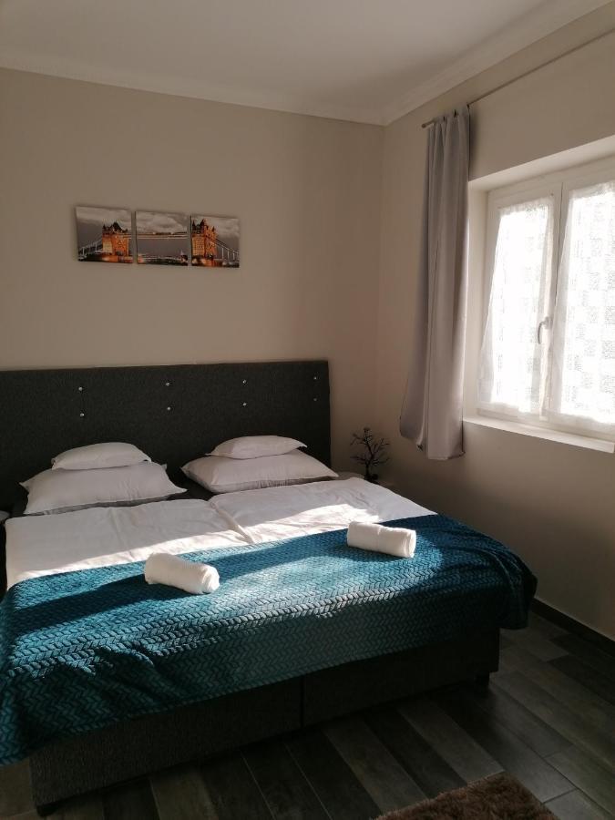 Napfény Szállás Szeged Esterno foto